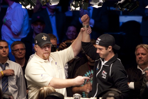 joe cada darvin moon 2009 wsop main event Who's the bigger winner tonight? Mikey!!!