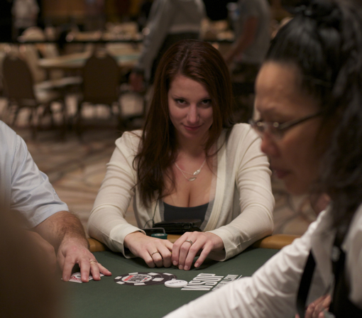 cleavage-girl-wsop (1)